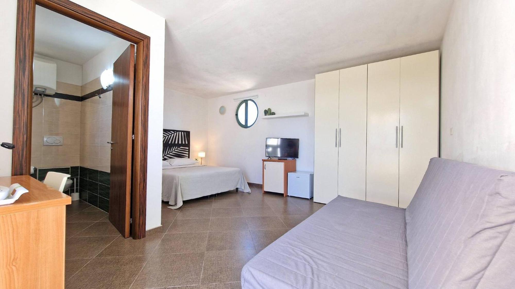 Ara Apartment